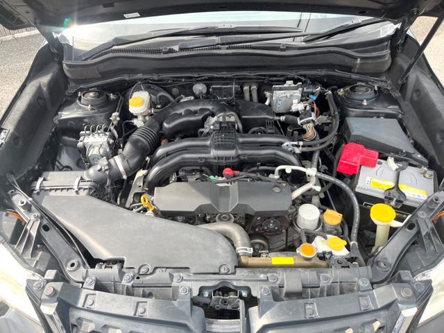 親切・丁寧な専門メカニックスタッフが応対！・車検・点検整備・事故等の修理などアフターサービスも安心。お車のカスタマイズもネクステージのサービススタッフまでご相談ください！