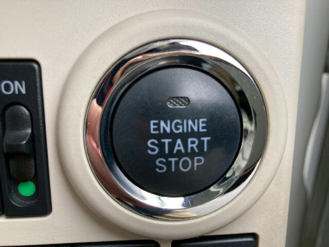 ナビ、ドラレコ、ETCなどの付属品の追加も可能です！是非お気軽にご相談ください！