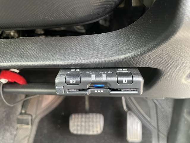 高速道路に乗るときは今や必需品！ビルトインなので運転の邪魔にもなりません！