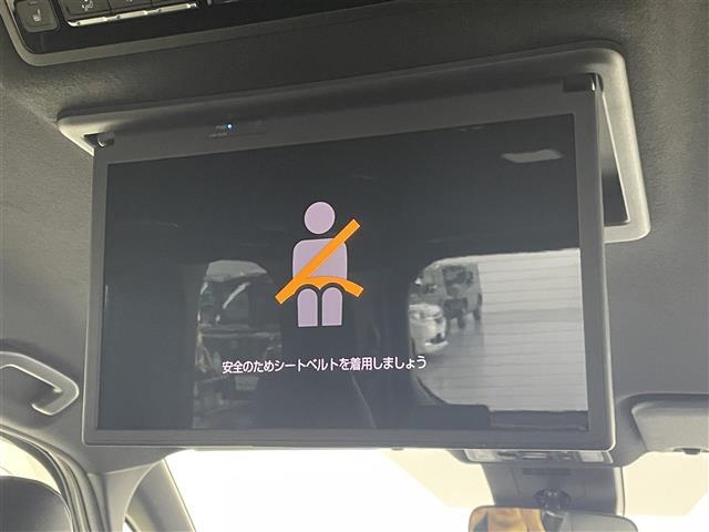 【後部座席操作部】後部座席を快適に過ごしていただくための便利な装備が付いています！