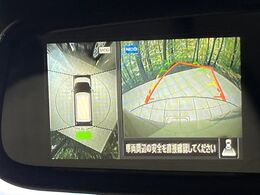 【アラウンドビューモニター】専用のカメラにより、上から見下ろしたような視点で360度クルマの周囲を確認することができます☆死角部分も確認しやすく、狭い場所での切り返しや駐車もスムーズに行えます。