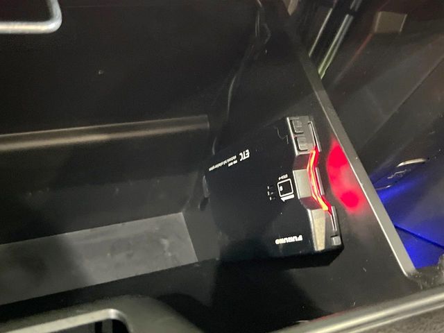 【ETC】高速道路の料金所をストレスなく通過！話題のスポットやサービスエリアに多い「スマートIC」利用時は必須のアイテムです。当店でセットアップを実施、ご納車当日からすぐにご利用いただけます！