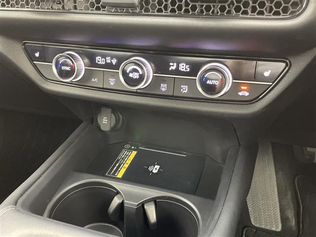 【ドリンクホルダー】長時間のドライブを快適に過ごすために、必須の車内アイテムですね。