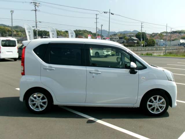 お車の状態等、写真ではわかり難い点は、メールやお電話でお気軽にお問い合わせ下さい