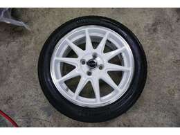 ☆夏タイヤは社外アルミホイールです♪