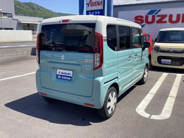 右後ろからの画像です。