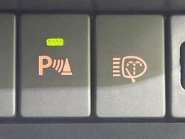 【クリアランスソナー】バンパーに付いたセンサーが障害物を検知！一定の距離に近づくとアラートで教えてくれます♪狭い駐車スペースや車庫入れ時も安心ですね☆