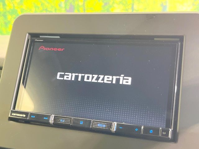 【ナビゲーション】目的地までしっかり案内してくれる使いやすいナビ。Bluetooth接続すればお持ちのスマホやMP3プレイヤーの音楽を再生可能！毎日の運転がさらに楽しくなります！！