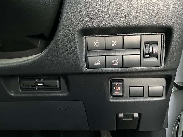 各種操作スイッチです