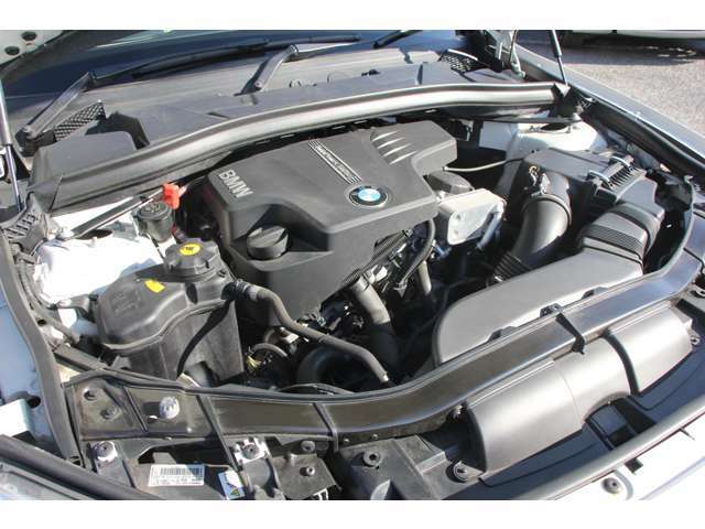 2000cc直噴BMWツインパワーターボ・ガソリンエンジン搭載モデル！燃費良好！環境性能に優れております！ツインパワーターボ化により、走行性能にも優れております！