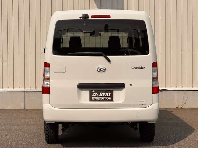 各SNS【facebook/@bratsuv、ツイッター/@Brat_SUV、インスタグラム/@brat_suv、Youtube/Brat Channel】　も日々更新しておりますのでぜひチェック下さい！！