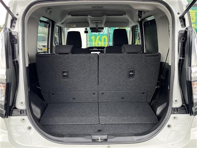 【トランク】積み込みやすくて、たっぷり積める荷室です。シートアレンジできるものは、乗車人数と荷物の量や大きさによってシートを動かすことができるので、より快適なドライブが可能です！