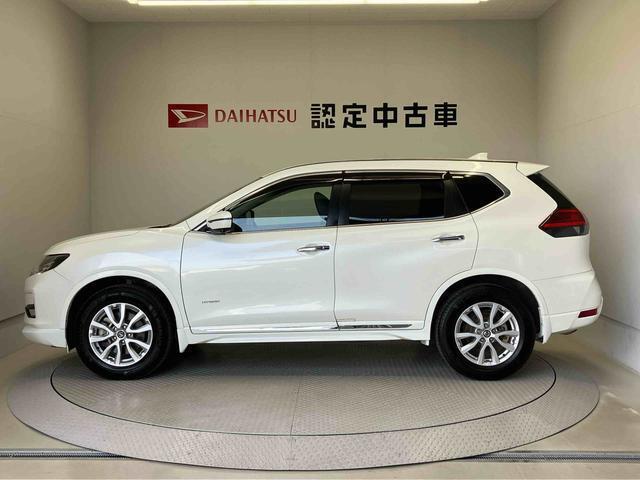 側面からの写真です。ご希望のお車が見当たらない場合は、弊社スタッフがしっかりとお客様のご要望に合ったお車をお探し致します。
