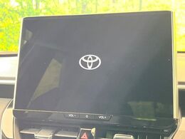 【10.5インチ　ディスプレイオーディオ】大画面のディスプレイはAppleCarPlayやAndroidAutoが利用可能。大きな画面でスマホナビアプリ等が利用いただけます♪