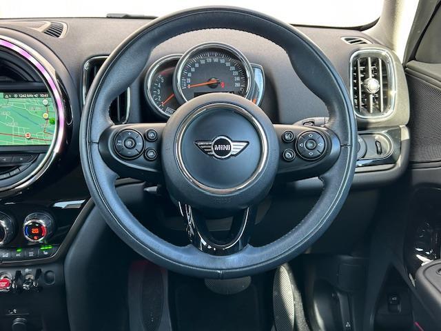 専門の知識を持ったコーディネーターが、お客様にぴったりのお車をご提案をさせていただきます。ご気軽にお立ち寄りくださいませ。