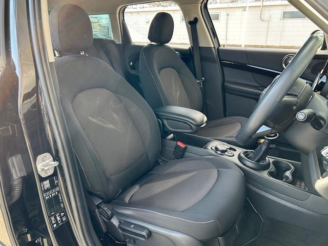 LIBERALAは全国に約40店舗以上※。どの店舗の在庫でもお近くのLIBERALAでご購入いただけます。※2023年11月現在