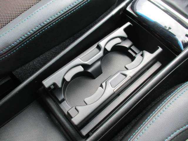 その他、気になる箇所がございましたら、お電話にて車両を確認しながら状態をお伝えさせていただくことも可能です。また、写真をメールなどでお送りさせていただくことも可能です。お気軽にお問合せ下さい。