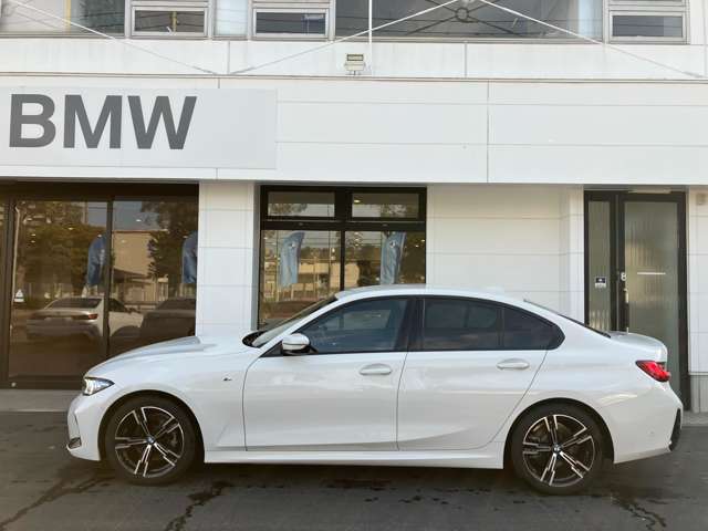 お車のお問い合わせは、正規ディーラーBMW Premium Selection 鹿児島中央店 0078-6003-038532（無料）　までお気軽にお問い合わせ下さい♪営業時間 10：00～18：00　★毎週水曜日が店休日となっております★