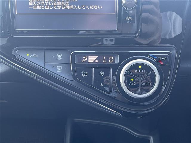 こちら運転席周りの操作部分・装備の写真になります。各部しっかり動作の確認をしておりますので、ご安心だくさい。また、第三者機関の鑑 定書もありますので、そちらも併せて、ご確認いただければ幸いです！