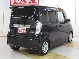 修復歴御座いますが後ろ側の小さい範囲ですので走行に支障は御座いません。納車後も安心の保証付きですので安心してお乗りいただけます。