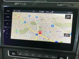 タッチスクリーンを採用。従来のナビゲーションシステムの域を超える、車両を総合的に管理するインフォテイメントシステムです。