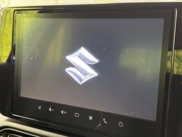 【純正ナビ】人気の純正9型ナビを装備しております。ナビの使いやすさはもちろん、オーディオ機能も充実！キャンプや旅行はもちろん、通勤や買い物など普段のドライブも楽しくなるはず♪