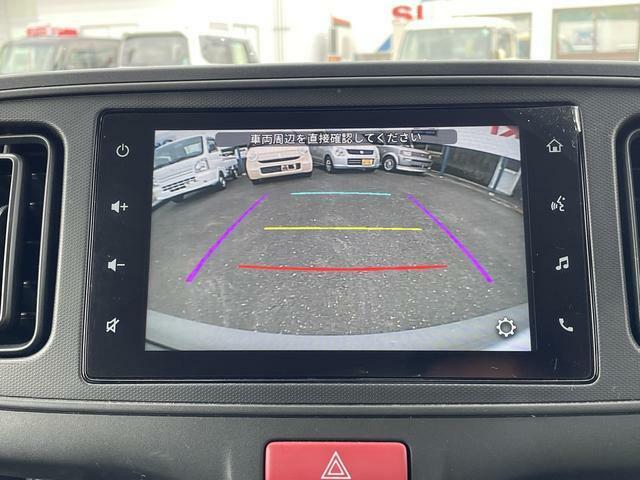 バックカメラ搭載☆ディスプレイオーディオと連動して死角となっている車体後方の状況を映し出し、駐車時のサポートをしてくれます♪