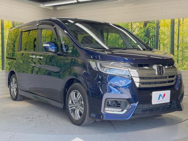 大好評のボディコーティング「弾スプラッシュコート」もご納車までに施工可能。通常のガラスコートと異なる、耐久年数6年の無機質ガラスコーティングが、ボディをキレイな状態に保ってくれます。