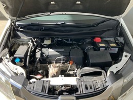 当店は仕上げ業者と提携して、車両の仕上げを行っております。磨き、ルームクリーニング、ヘッドライト磨き、を一貫して行っております。