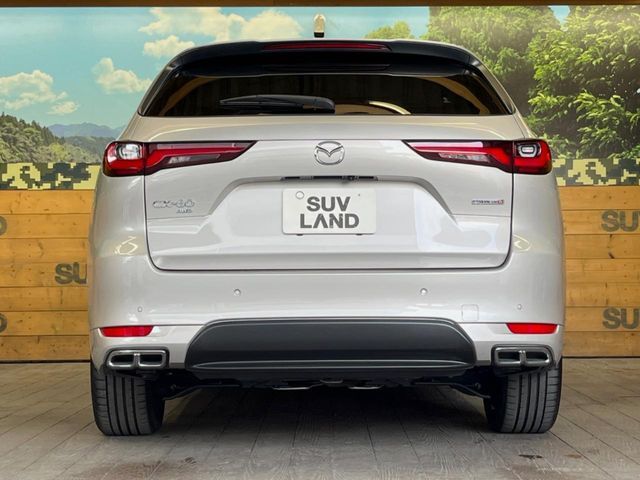 安心の最長10年・走行無制限保証（有償）をご用意。保証内容も充実はもちろん、無料点検＆オイル交換や、年中無休の全国・24時間ロードサービスも付帯されておりますのでご安心下さい。