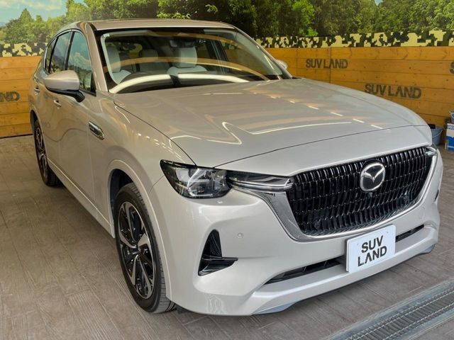 高透明度のガラス皮膜で撥水はもちろん、上質なツヤ・光沢を実現。紫外線や酸性雨から大切な愛車を保護し、色あせ・劣化を防止。「弾スプラッシュコート」、「弾プリミッサコート」からお選びいただけます。