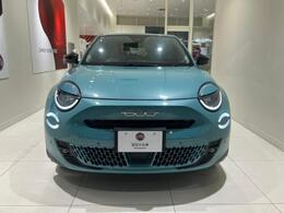 丸いライトが可愛らしいフロントマスク