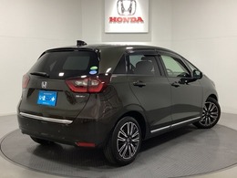 【Honda認定中古車 U-Select】　は3つの安心をお約束します。　1　Hondaのプロが整備した安心。 2　第三者機関がチェックした安心。　3　購入後もHondaが保証する安心。