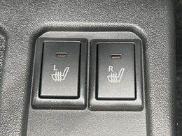 【シートヒーター】寒い日に重宝するシートヒーター！エアコンより早く温まってくれるので寒がりの人も安心ですね♪エアコンの温風は乾燥するから苦手、という方にもをおすすめです。