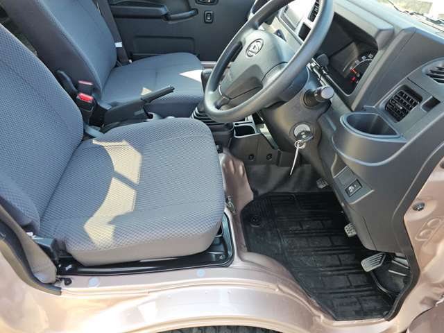 オートローンOK♪表示金額のみで乗り出し可能です♪現車確認の際は事前にご連絡お願いします♪