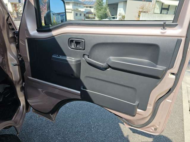 オートローンOK♪表示金額のみで乗り出し可能です♪現車確認の際は事前にご連絡お願いします♪