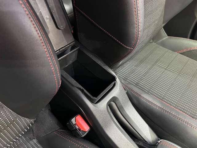 バックオーダーをご利用いただければ、希少なお車や、特定の装備のついたお車など、お客様からのご要望に応じて全国ネットワークからお探しさせて頂きます