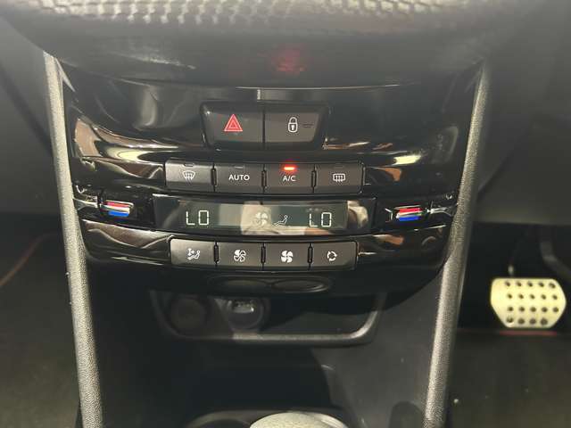 メンテナンスパックはご購入時だけのお得な点検・整備パック。点検コースと車検コースがございます。詳しくは店舗コーディネーターまでお問い合わせ下さい。
