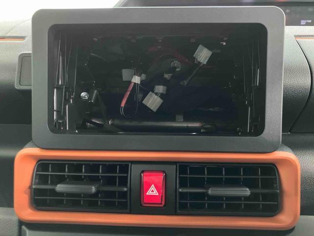 ダイハツのお店では、ダイハツを知り尽くしたプロフェッショナルが、専用の診断機器を使って各システムを点検。