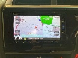 ナビゲーションはフルセグTV、Gathers純正メモリーナビを搭載しています。Bluetoothオーディオ機能がありますので、スマートフォンなどの音楽も再生できます。
