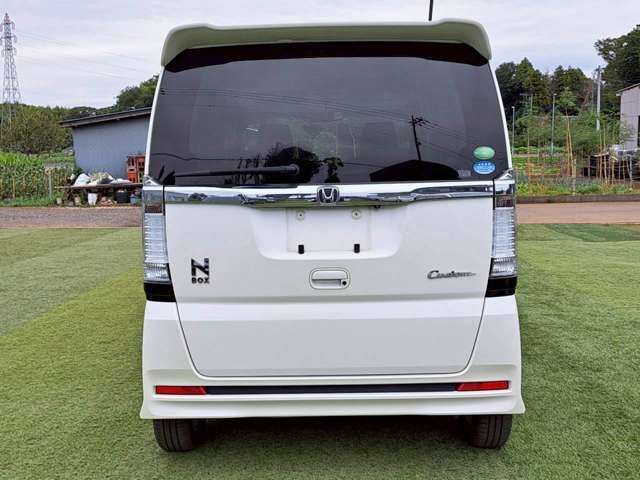 中古車・低価格帯・低年式・過走行となると90点以上の中古車を探すのは中々難易度が高いと思います。低価格だったとしても70-80点と思って貰えるような車をご提供出来る様に仕入れに力を入れています。