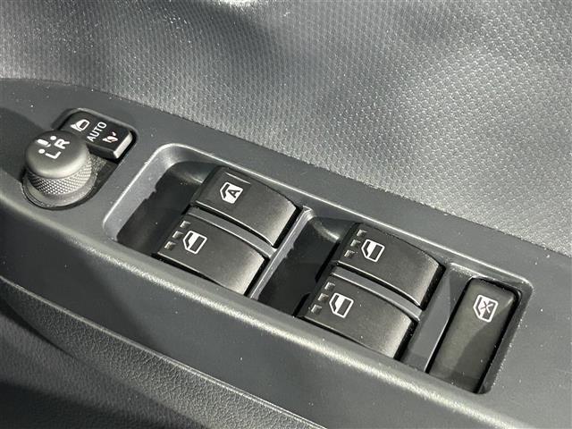 【窓操作部】軽い力で、窓を開けたり閉めたりすることができます！掲載箇所以外にご希望の写真がございましたら、お気軽にお問い合わせ下さい！メールや郵送でお送りさせていただきます。