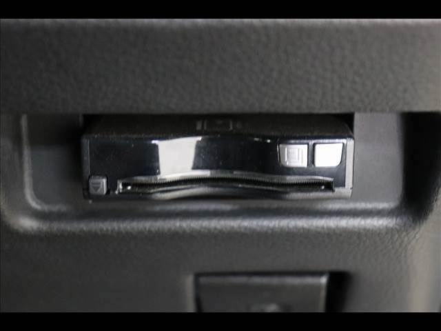 ◆自動車登録業務につきましても、従来は外部の行政書士にアウトソーシングすることが多い業務ですが、自社行政書士が行い費用を軽減しております！