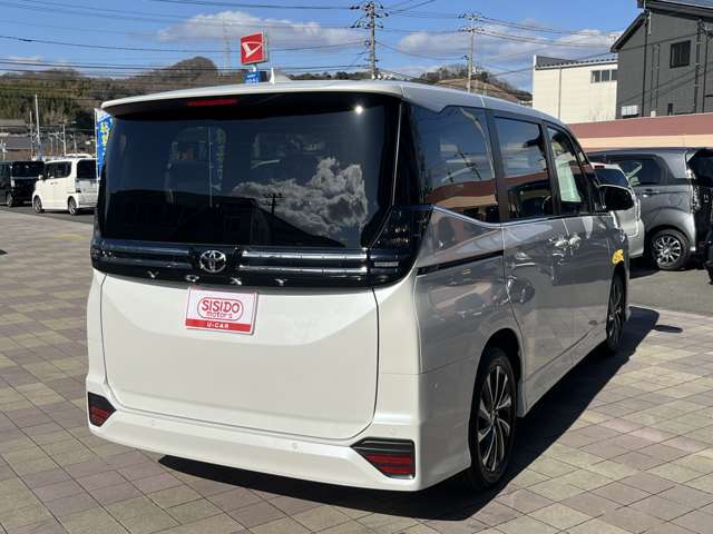 県外販売についても販売から納車までの実績がございますので遠方の方もご安心してご検討いただけます。