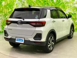 全国に店舗を展開しているのでどこでもお取り寄せが可能です！この車が気になるけど遠方だから・・・と諦める必要はありません！※別途陸送費が必要です。