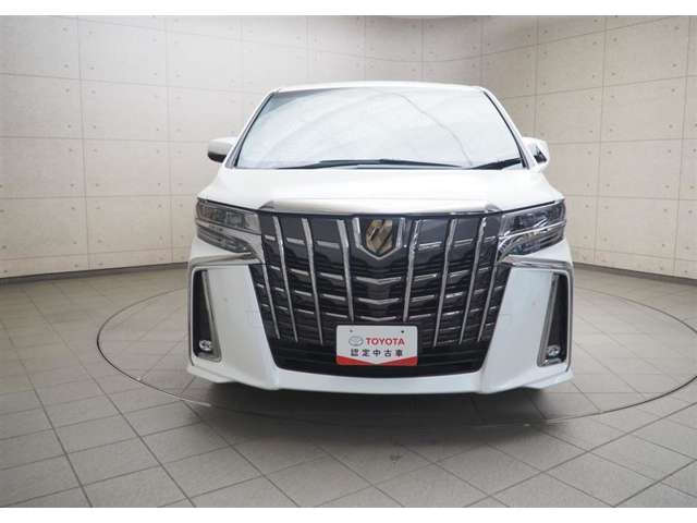 ワイド＆ローのスタイルで走行安定性もばっちりです。運転しやすくロングドライブも安心です。
