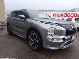 9インチナビ Bluetooth スマホ連携 サンルーフ パワーシート ハーフレザーシート シートヒーター ステアリングヒーター 全方位カメラ LEDヘッドライト 衝突軽減ブレーキ パワーテールゲート 試乗OK 禁煙車 5人乗