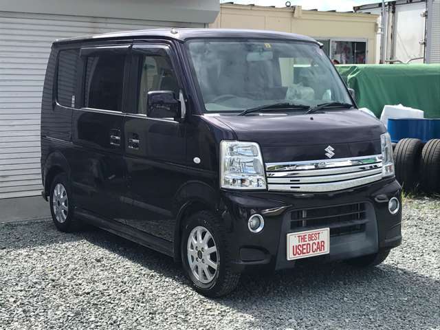 当店では格安でご提供できるお車を取り扱う為走行距離が多めな車が多いですが、展示前にスタッフによる入念な試乗チェックを行っております！