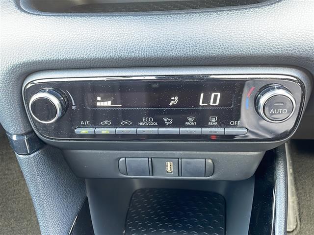 納車前に内外装のクリーニングをいたします。各種コーティング（別途有料）もご用意しておりますので、是非ご相談ください。