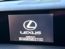 【メーカー純正ナビ】インテリアに溶け込むスタイリッシュな「専用設計」メーカーナビを装備♪視認性や操作性など基本性能にも優れ、より上質なカーライフをお楽しみいただけます。